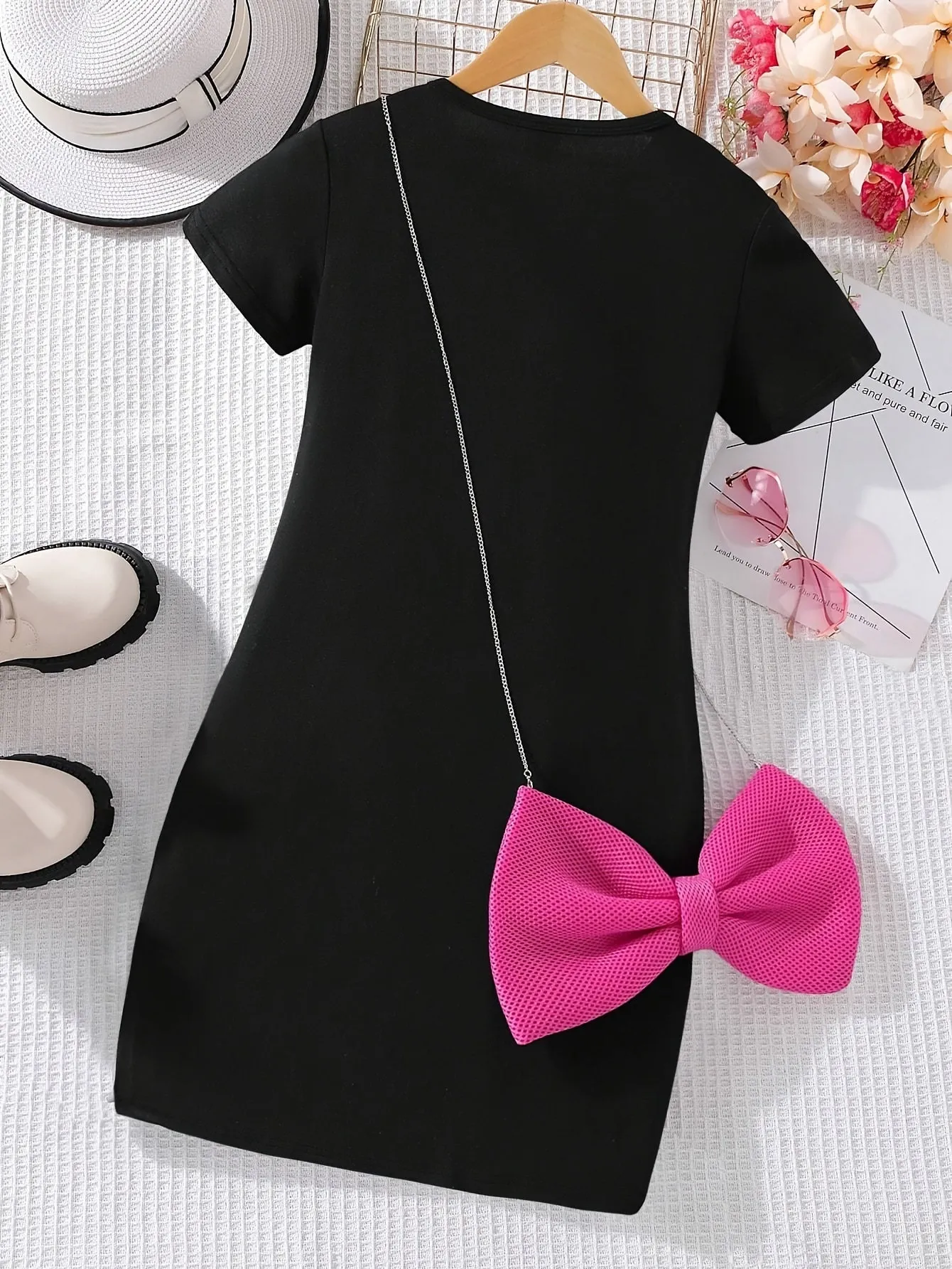 Adorable Girls Letter Embellished T-Shirt Dress with Matching Bow Bag - Trendy Short Sleeve Casual Outfit for Sweet Fashionistas