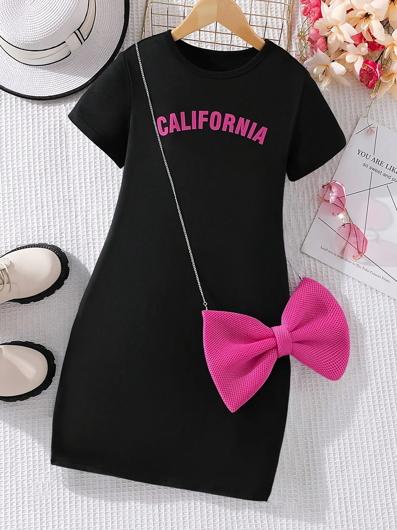 Adorable Girls Letter Embellished T-Shirt Dress with Matching Bow Bag - Trendy Short Sleeve Casual Outfit for Sweet Fashionistas