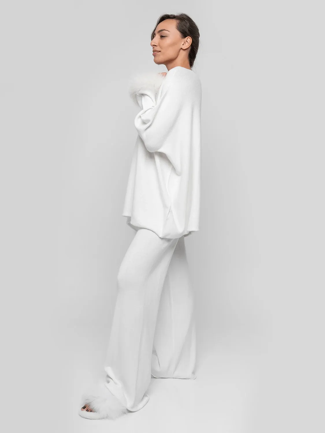 AMALFI - Viscose jumpsuit with white fox fur cuffs