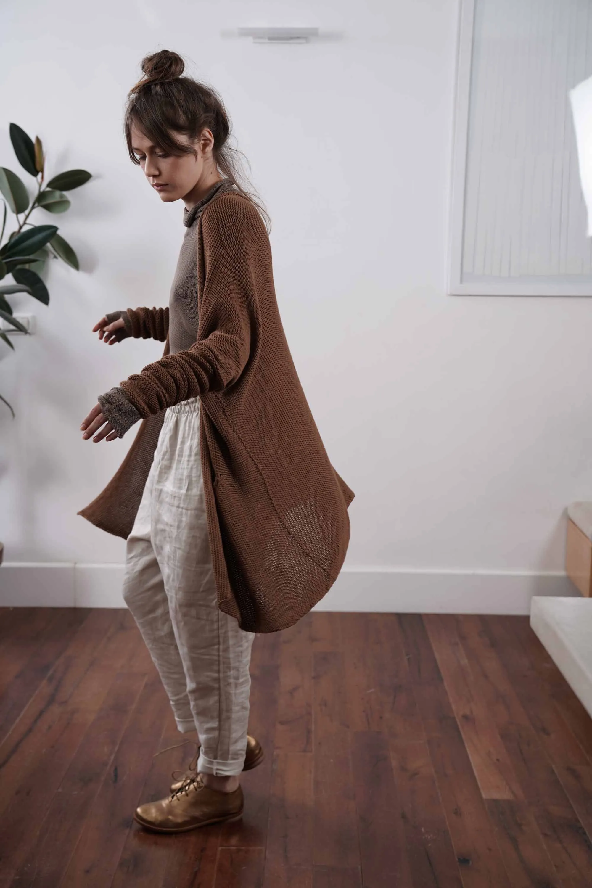 Big Chunky Oversize Soy Coat Sweater with pockets - Cognac Brown