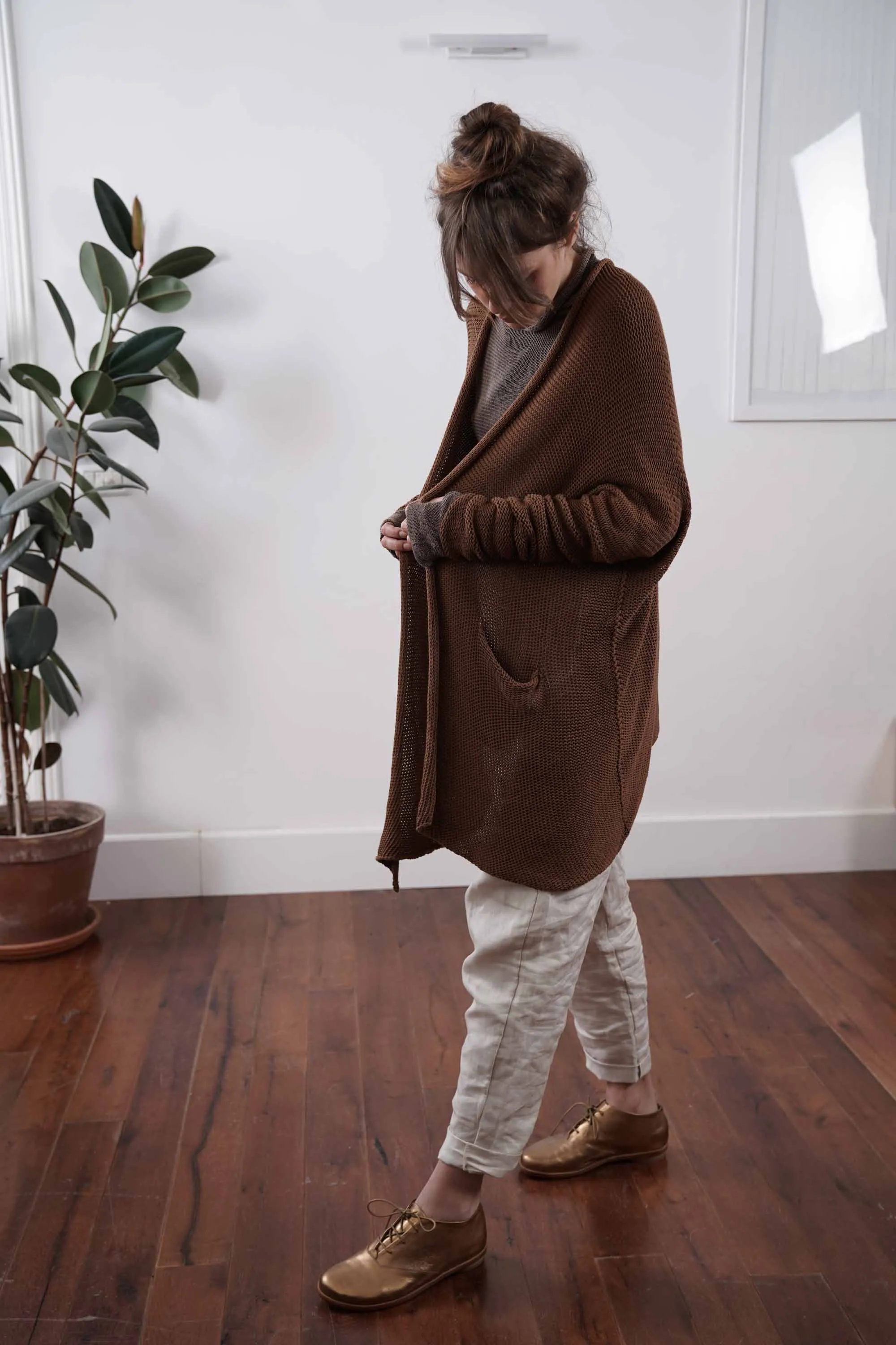 Big Chunky Oversize Soy Coat Sweater with pockets - Cognac Brown