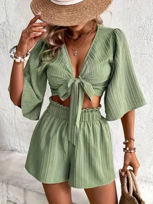 Chic Solid Two-piece Set - Trendy Knot Front Crop Top & Shorts Outfit - Fashionable Womens Casual Wear for Effortless Style