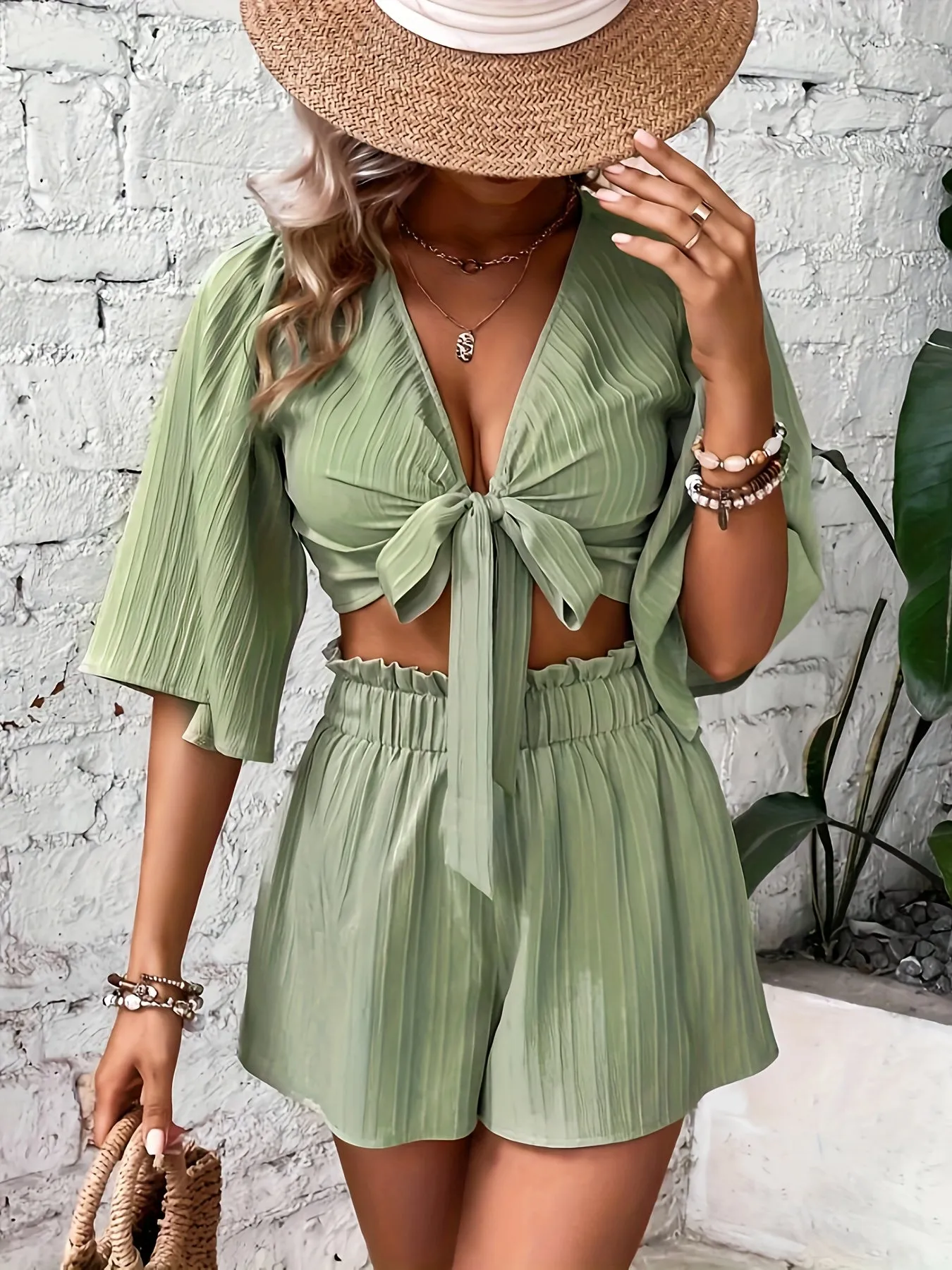 Chic Solid Two-piece Set - Trendy Knot Front Crop Top & Shorts Outfit - Fashionable Womens Casual Wear for Effortless Style