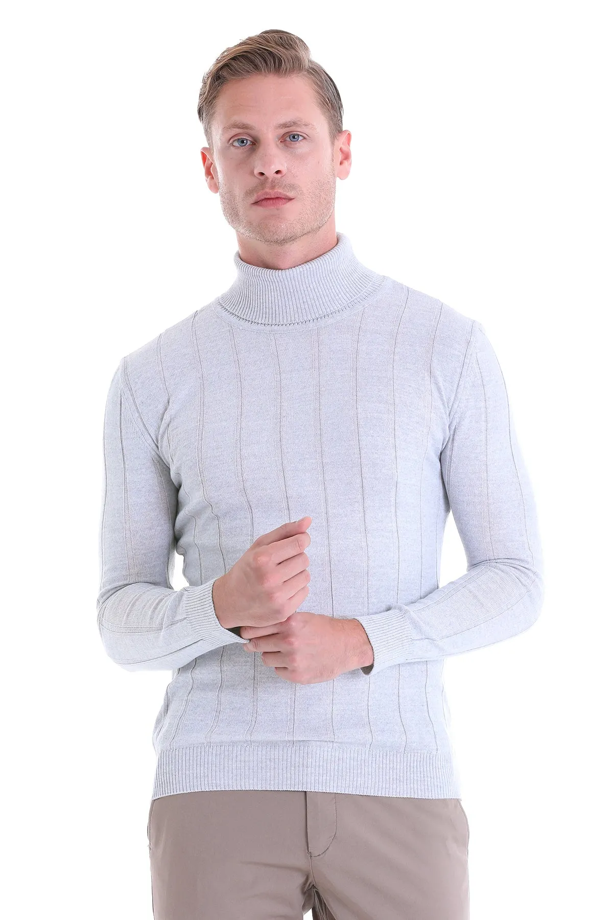 Comfort Fit Wool Blend Light Gray Turtleneck Sweater