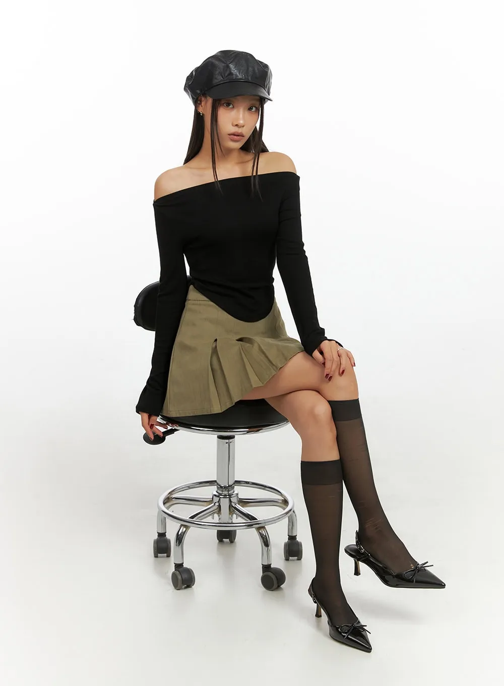 Cotton Pleated Solid Mini Skirt IS427