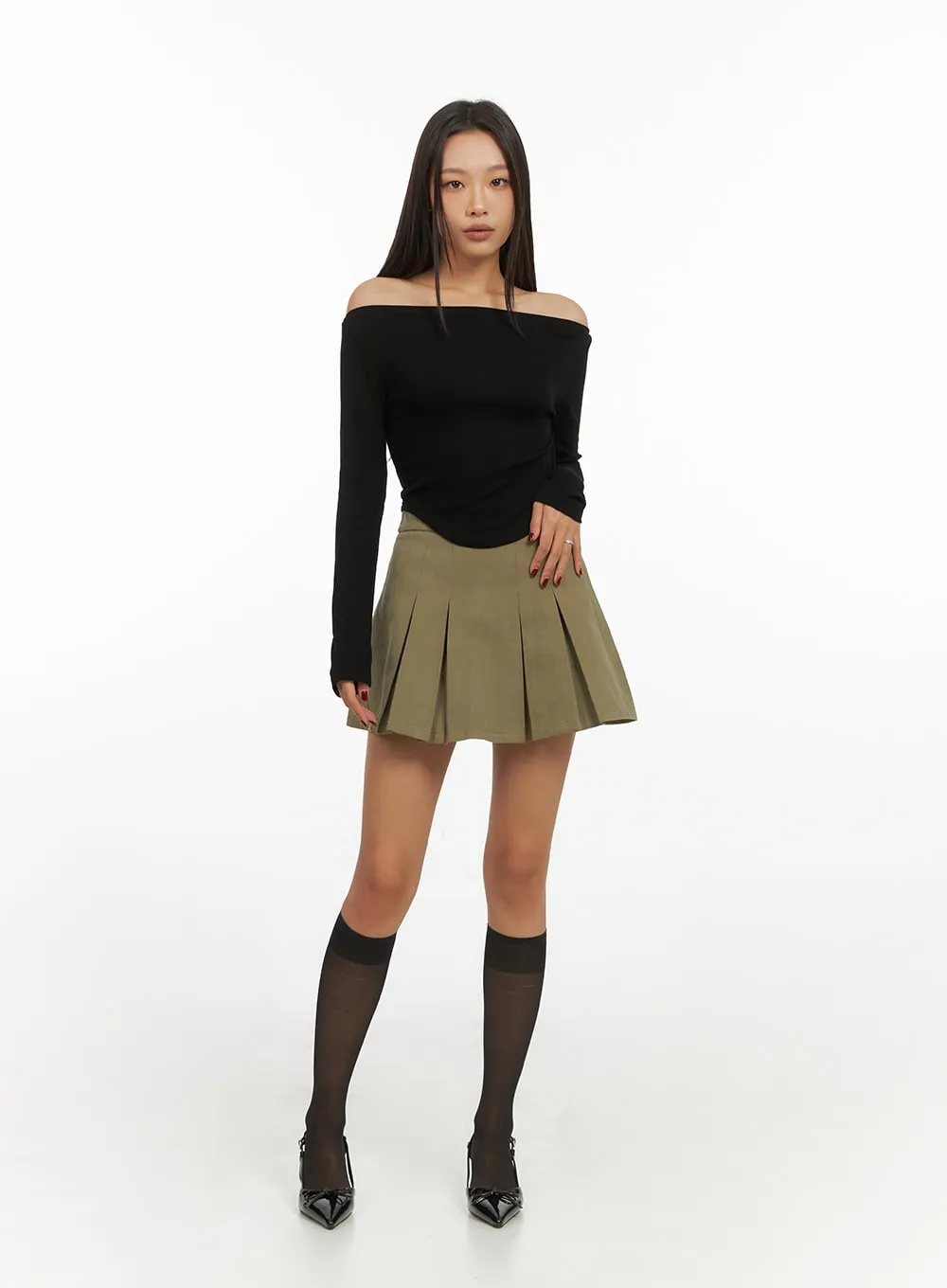 Cotton Pleated Solid Mini Skirt IS427