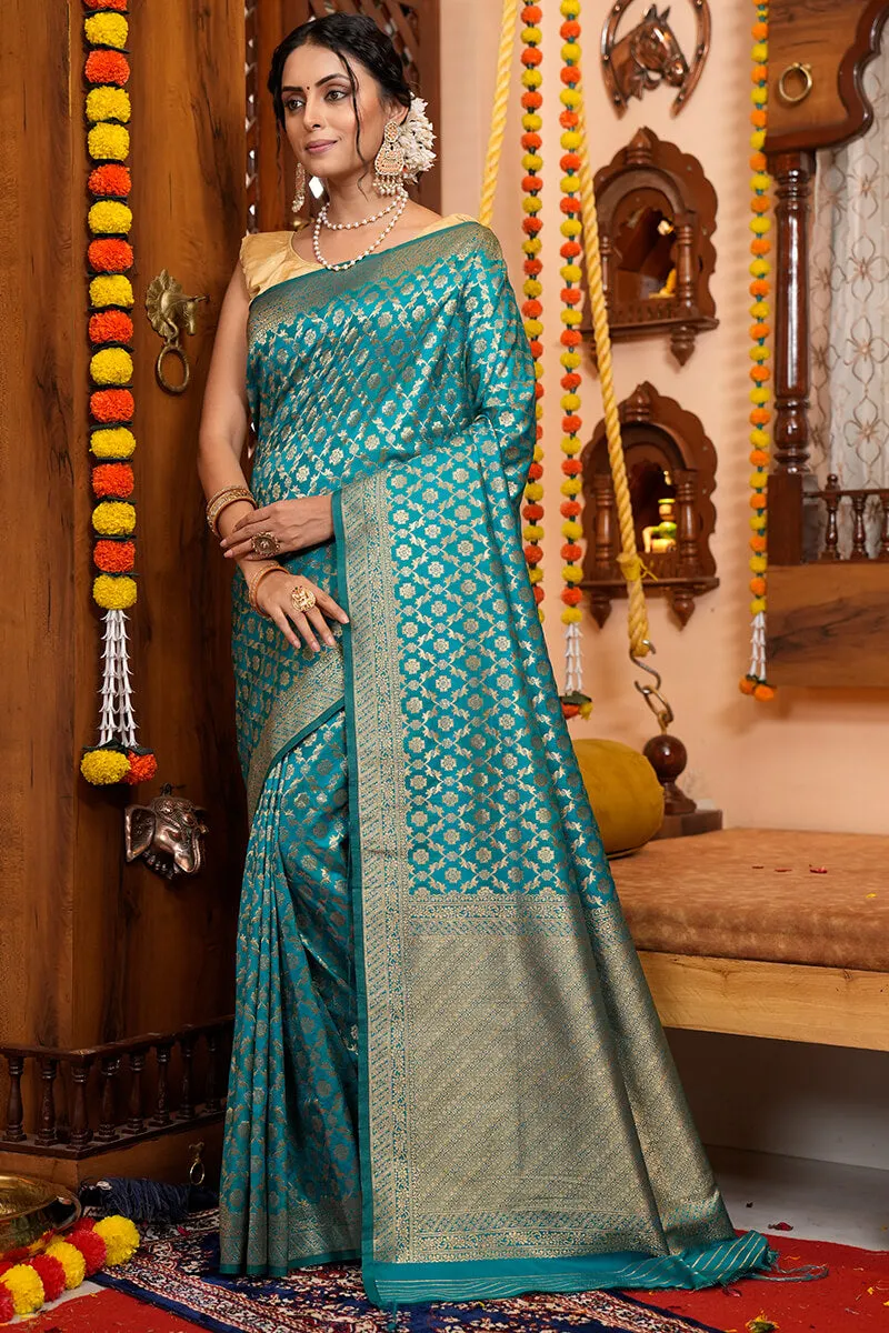 Elegant Firozi Kanjivaram Silk With Trendy Blouse Piece