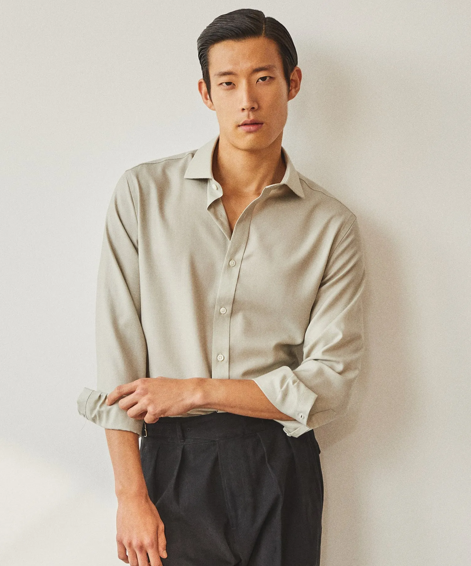 Merino Spread Collar Dress Shirt in Khaki