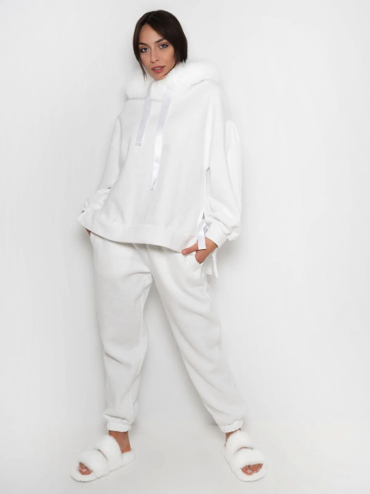 Porto Cervo - Tracksuit with White Fox edging