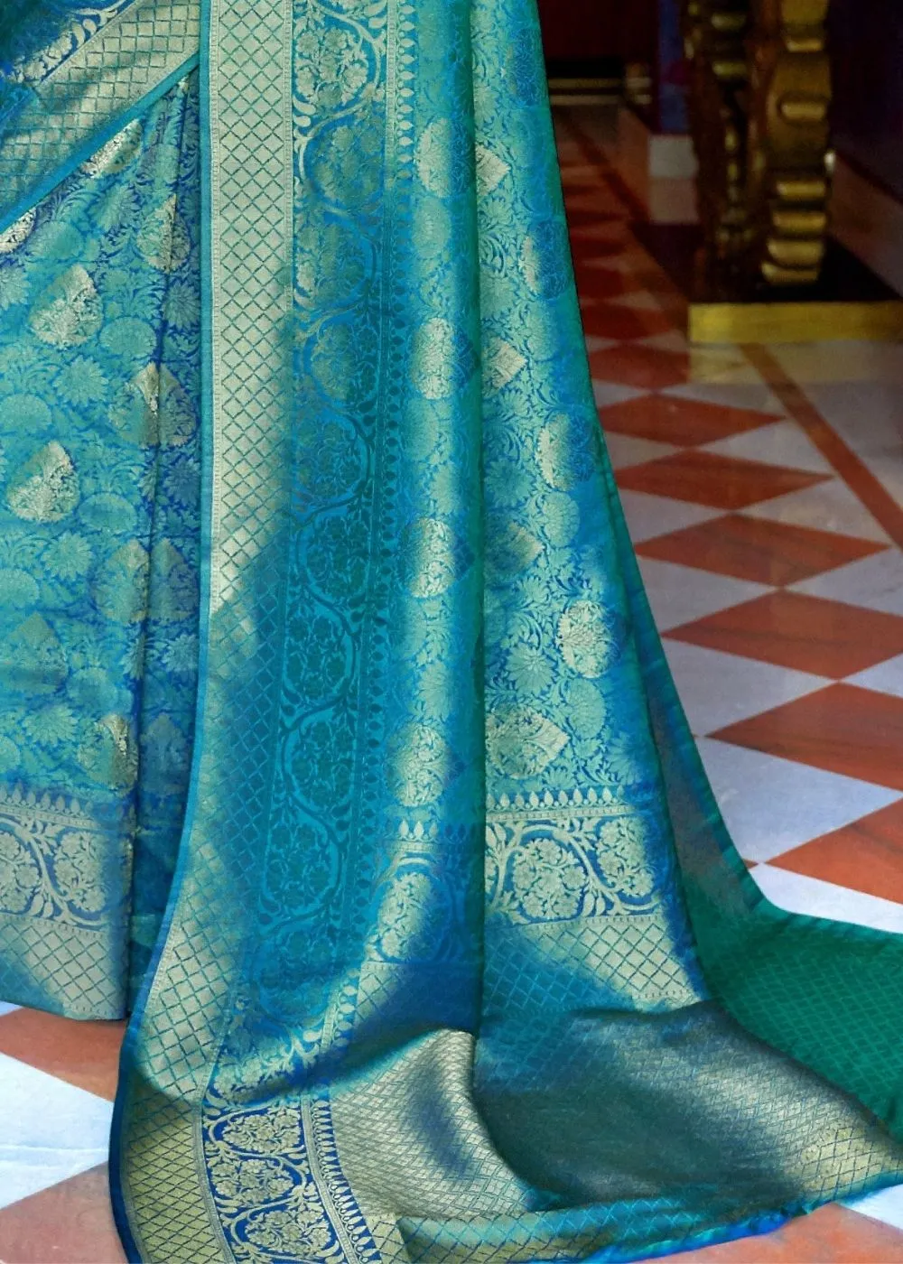 Sapphire Blue and Golden Blend Woven Kanjivaram Soft Silk Saree