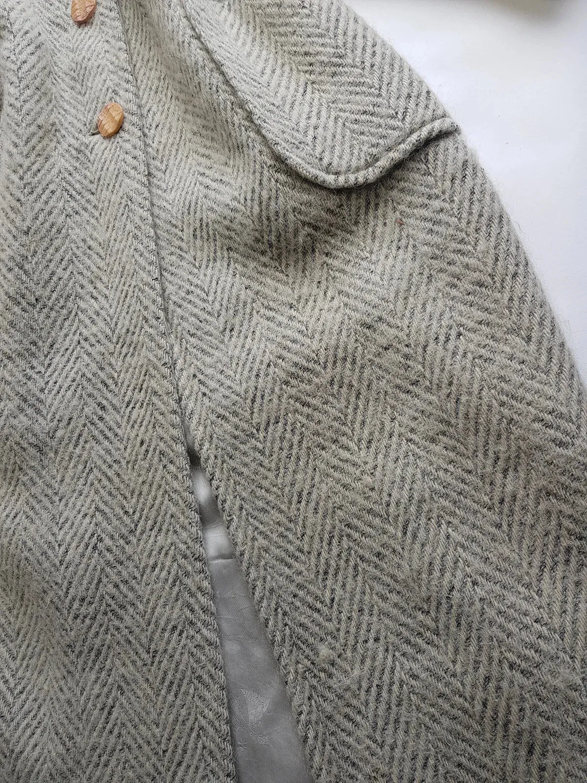 Vintage Chic Wool Coat in Very Light Soft Grey - 3/4 Length - Scarf Tie Neck that can be worn multiple ways - Button Closure - Pockets - Fully Lined