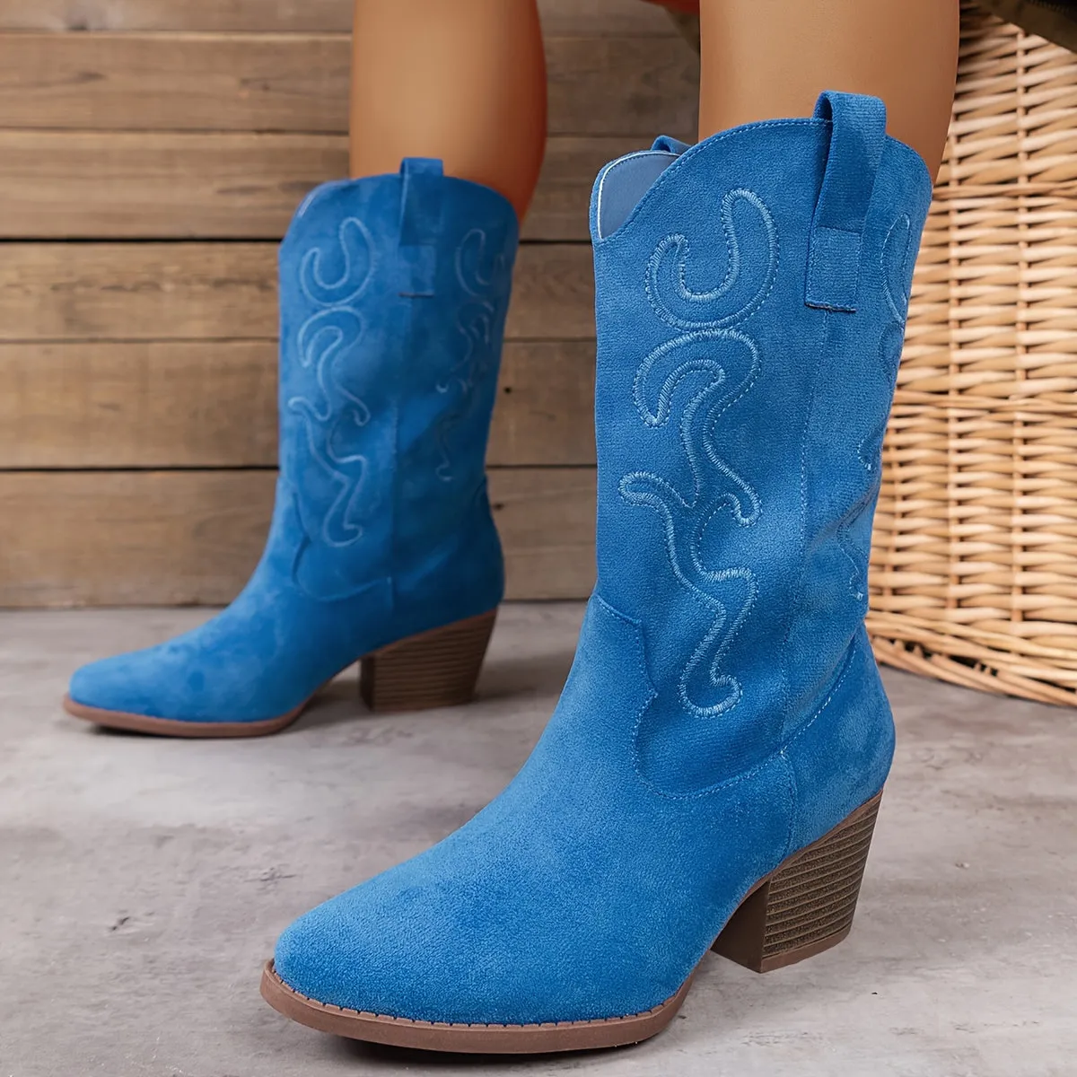 Womens Chic Embroidered Western Boots - Trendy Chunky Heel Mid-Calf Style, Pointed Toe Comfort for Vacation Wear